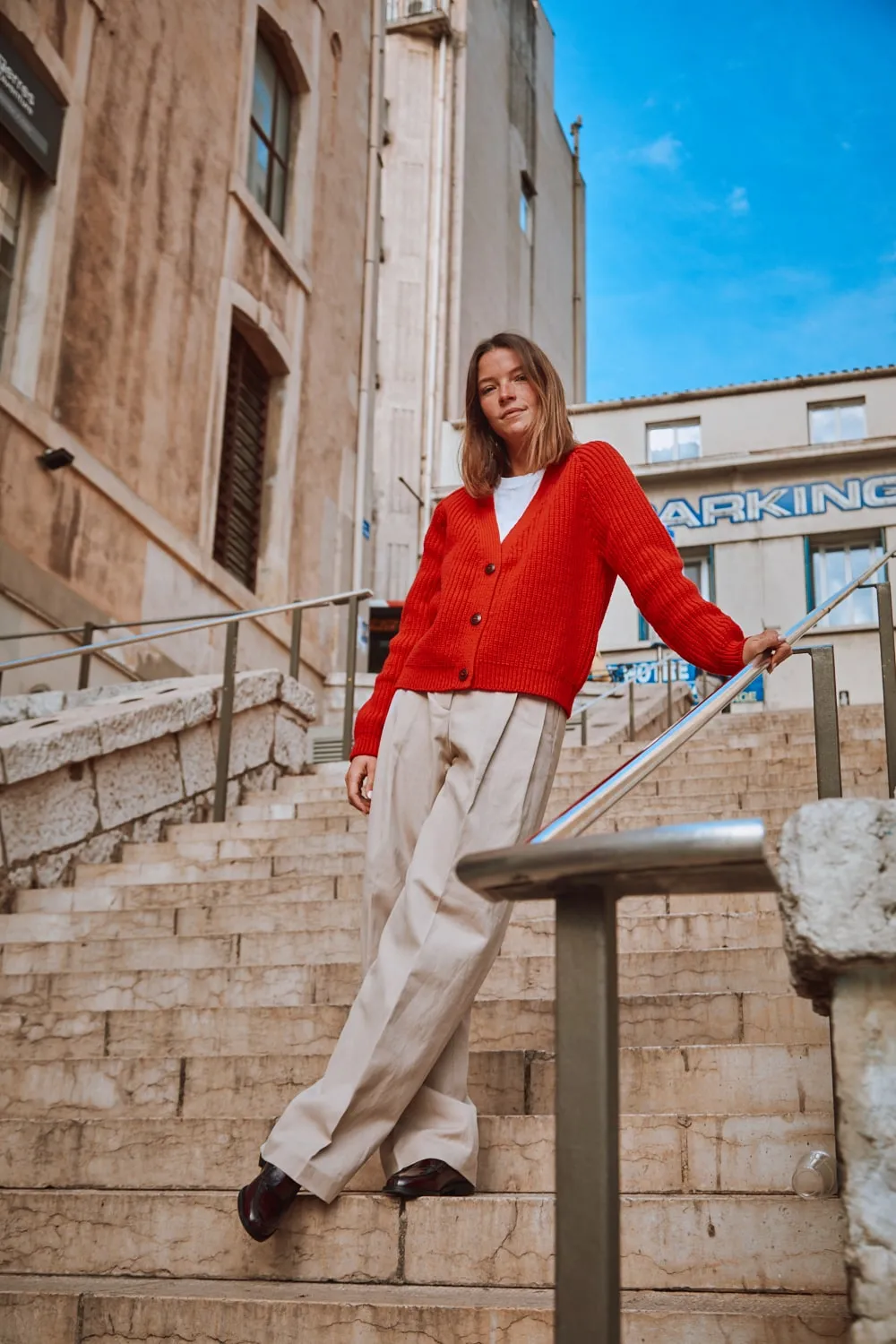 ANNA V-Neck Cardigan in Merino Wool - Red