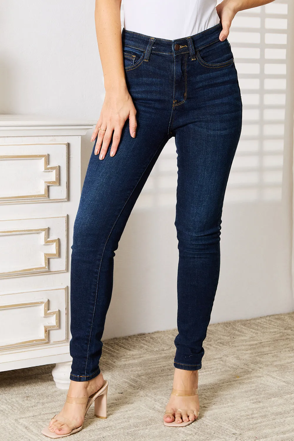 *APP EXCLUSIVE* Judy Blue Skinny Jeans with Pockets