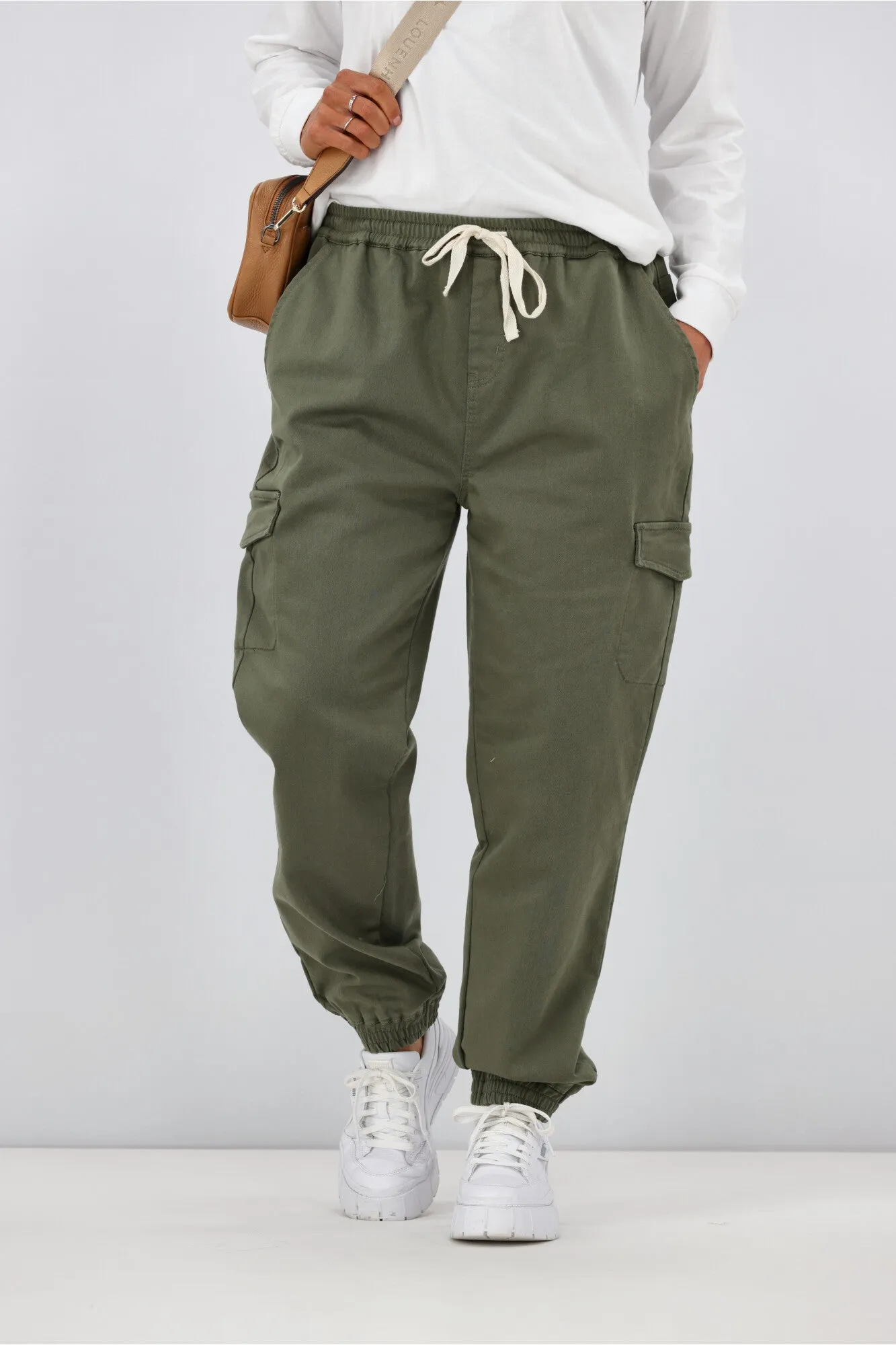 Betty Basics Connecticut Cargo Jean Khaki