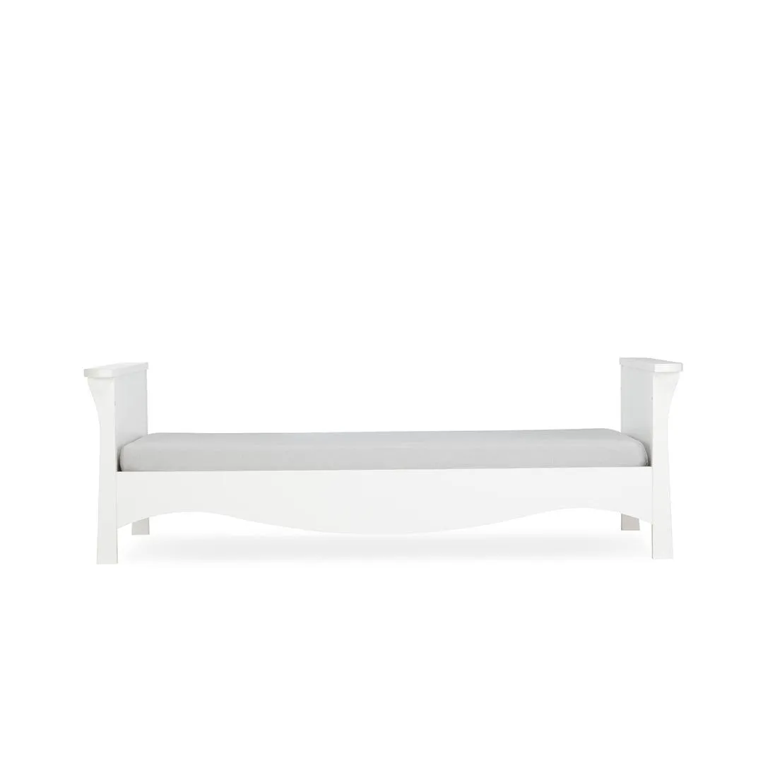 CuddleCo Clara 2 Piece Set 3-Drawer Dresser   Cot Bed - White