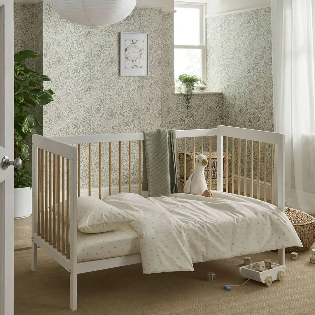 CuddleCo Nola 2 Piece Set Changer   Cot Bed - White/Natural