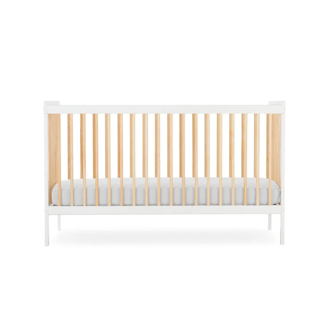 CuddleCo Nola 3 Piece Set Changer, Cot Bed   Clothes Rail - White/Natural