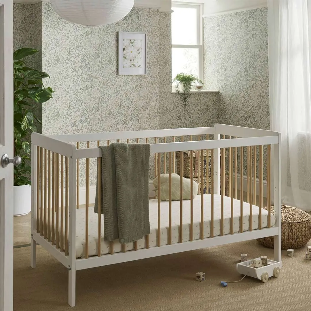 CuddleCo Nola 3 Piece Set Changer, Cot Bed   Clothes Rail - White/Natural