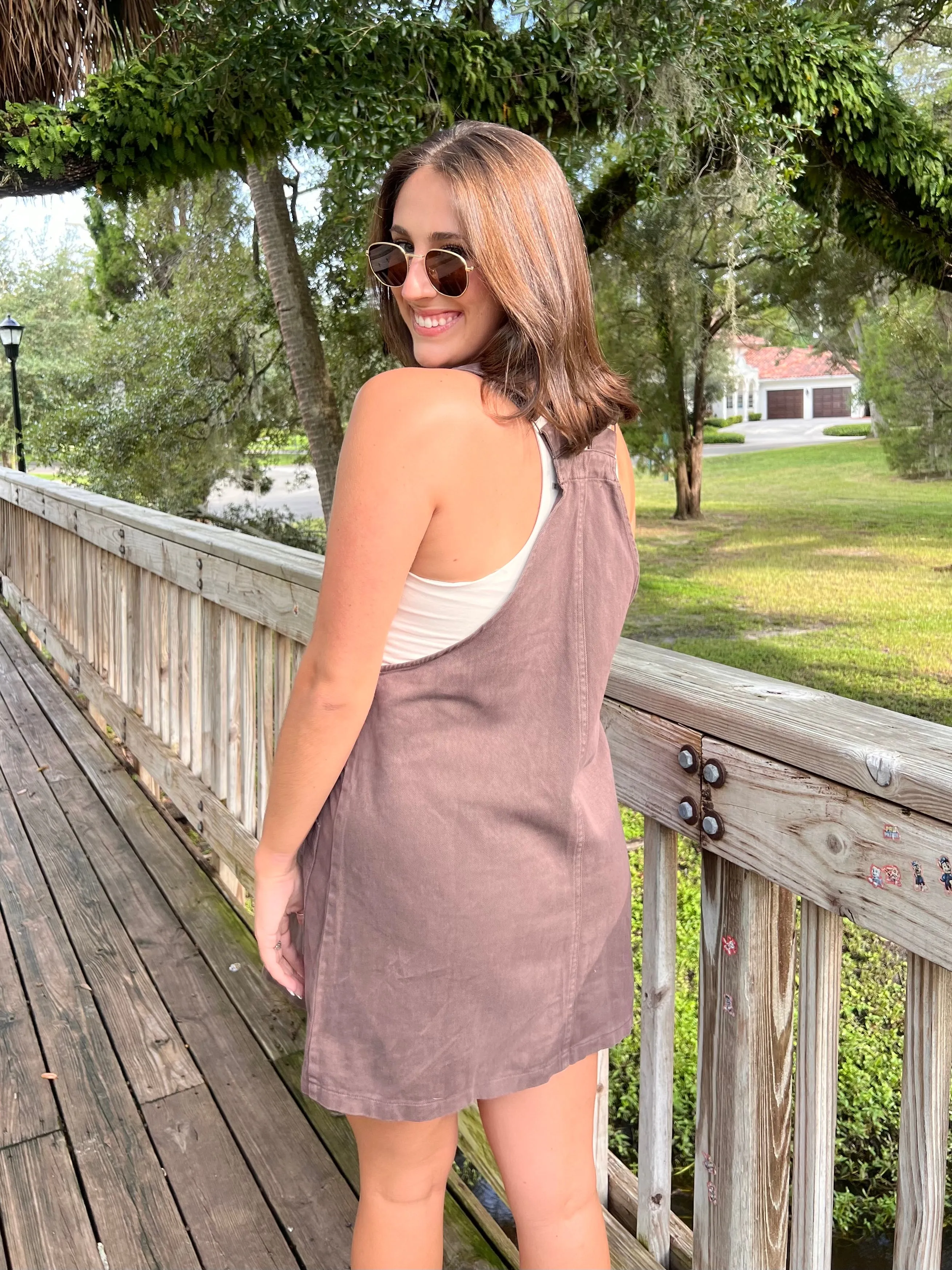 SUTTON OVERALL DRESS IN COCOA