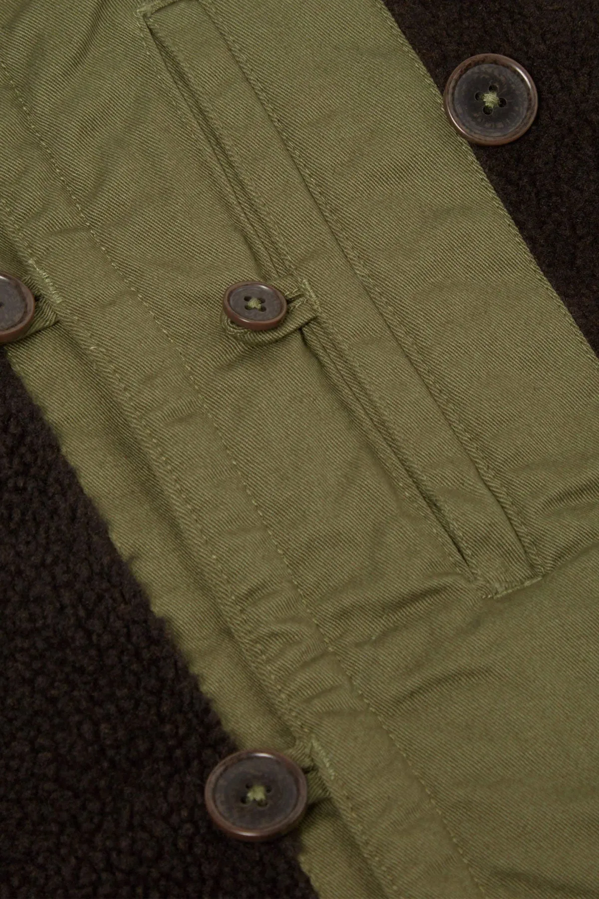 Universal Works - Reversible Mackinaw Jacket Light Olive Twill/Sherpa